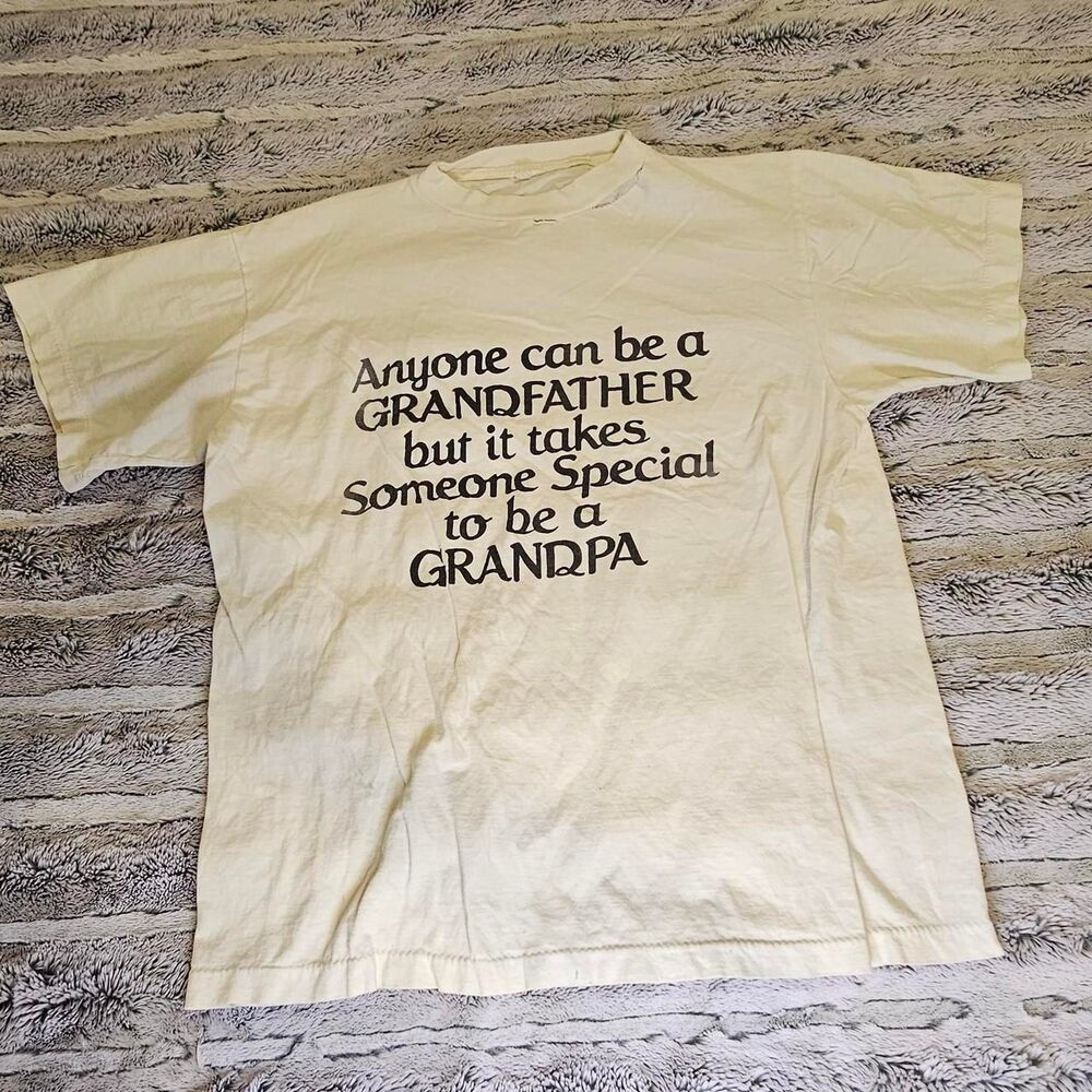 Unbranded Men's Cream and White T-shirt